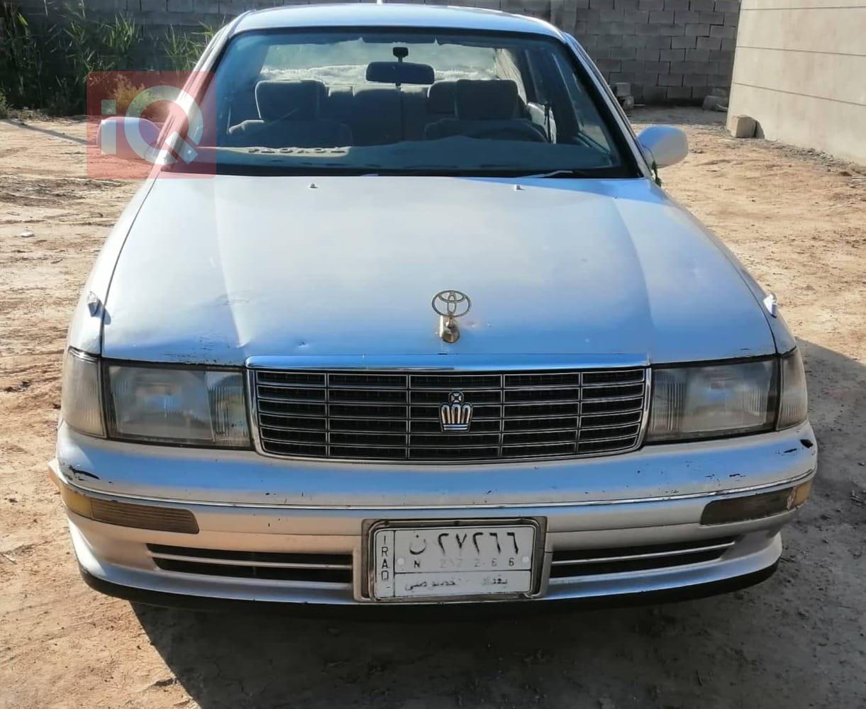 تۆیۆتا کراون
